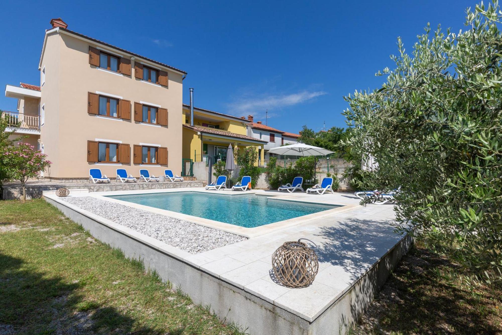 Apartments "Alen" Nedeščina 外观 照片