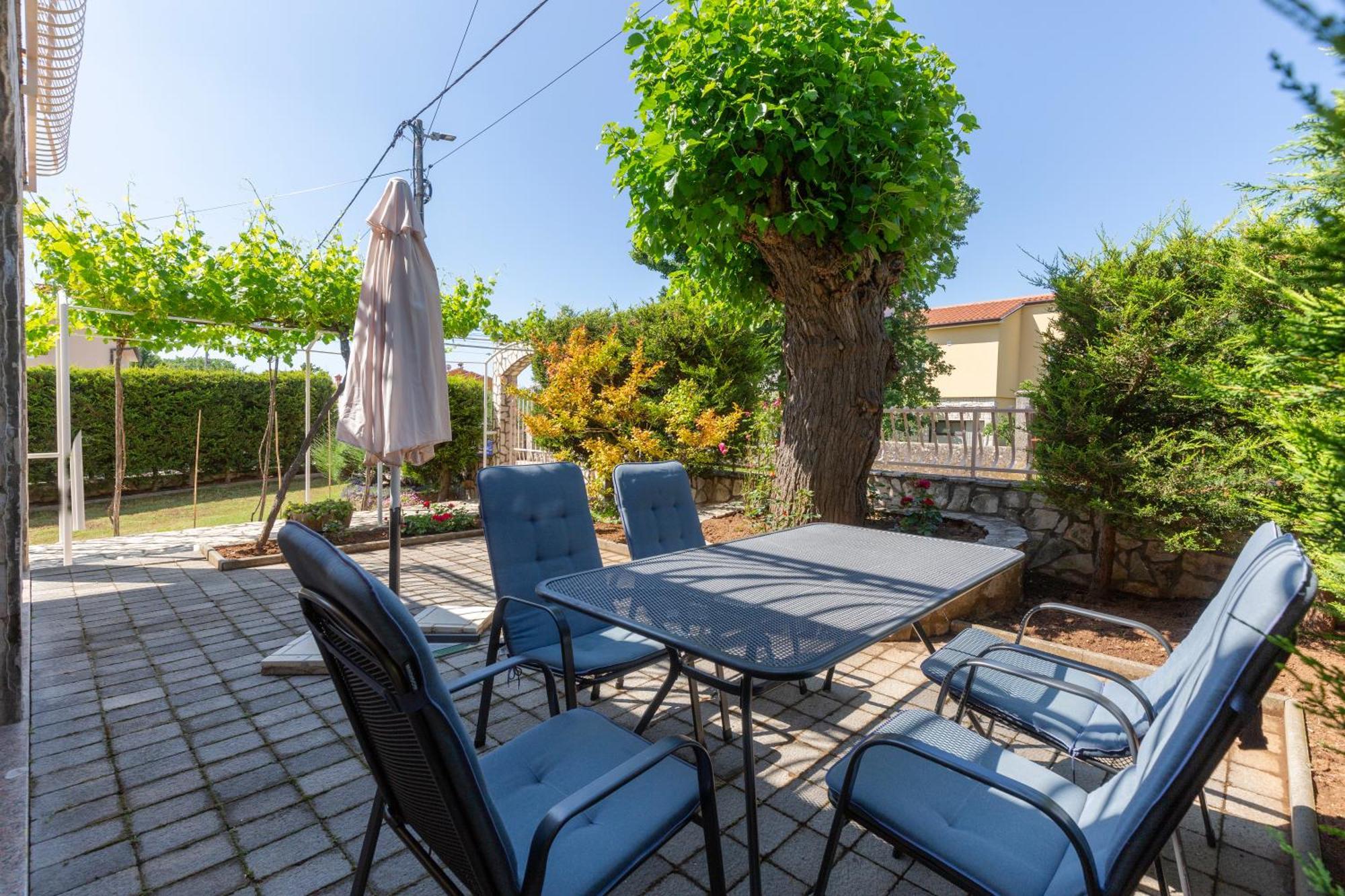Apartments "Alen" Nedeščina 外观 照片